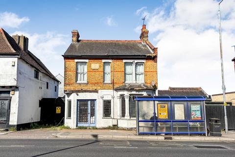 277 and 279 Victoria Avenue... Mixed use for sale