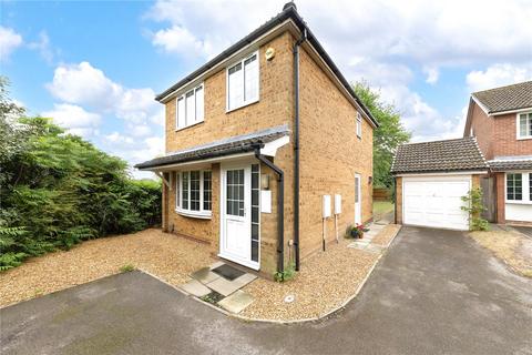 Eland Way, Cambridge, Cambridgeshire 3 bed detached house for sale