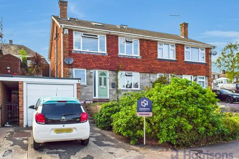 Chesham Drive, Gillingham, Kent, ME8 3 bed semi