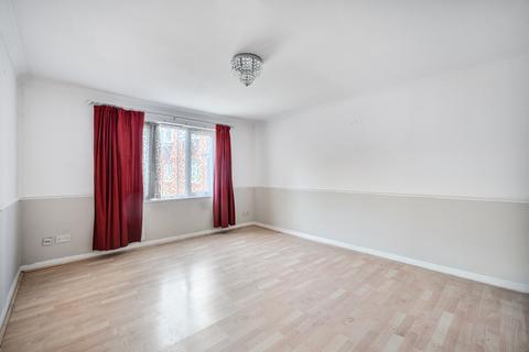 Church Road, Mitcham CR4 2 bed apartment for sale