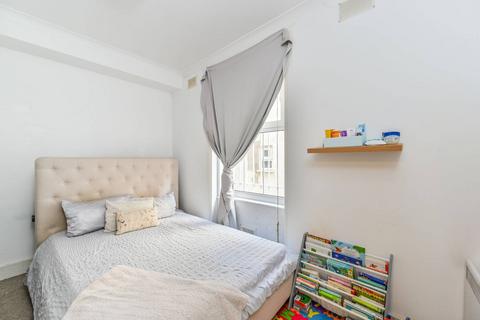 South Lambeth Road, Stockwell... 1 bed flat for sale