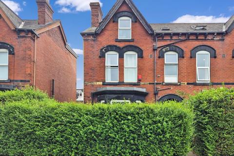 Brudenell Road 5 bed semi