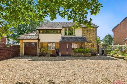 Whitehall, Christchurch Town Centre. 3 bed detached house for sale