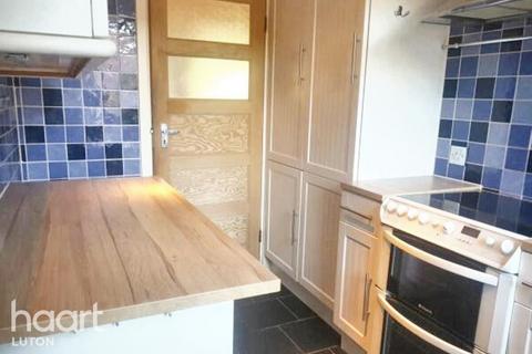 Bedford Gardens, Luton 2 bed apartment for sale