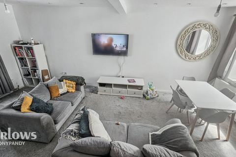 Ferndale CF43 3 3 bed end of terrace house for sale