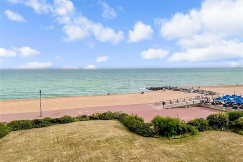 South Road, Hythe, Kent 2 bed apartment for sale