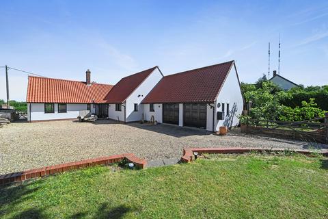Upper Road, Sudbury CO10 3 bed detached bungalow for sale