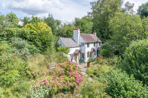 Mamble, Kidderminster, DY14 9JT 2 bed cottage for sale