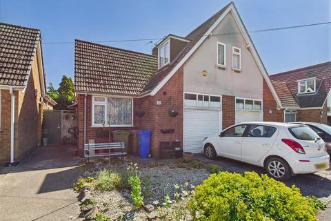 Knowsley Avenue, Cottingham 2 bed semi