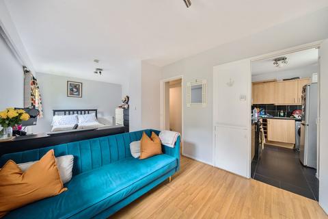 Cooks Road, London SE17 Studio for sale