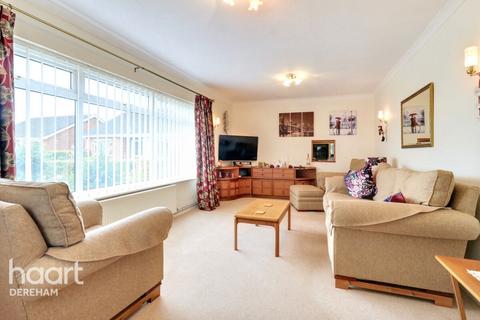 Margaret Close, Toftwood 4 bed detached bungalow for sale