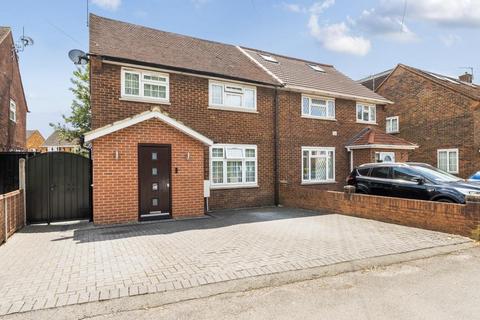 Slough,  Berkshire,  SL3 3 bed detached house for sale