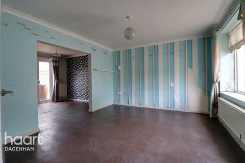 Listowel Road, Dagenham 3 bed semi