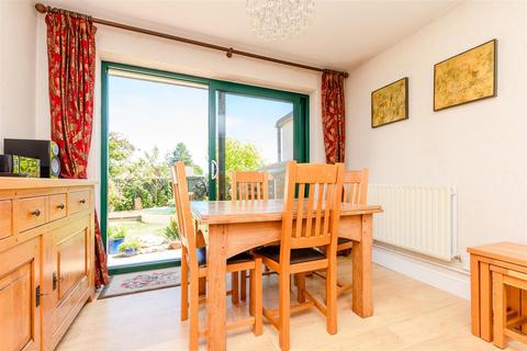 Harold Road, Dartford, Kent 3 bed semi