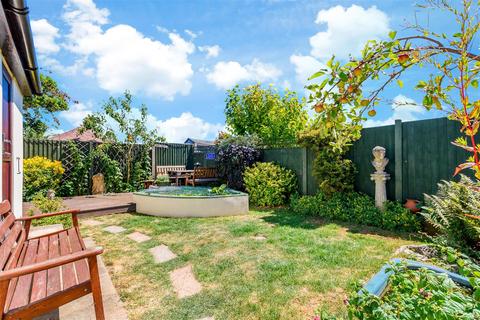Harold Road, Dartford, Kent 3 bed semi