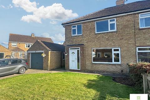 Roseberry Avenue, Stokesley... 3 bed semi
