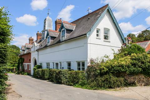 Barham, East Hoathly 3 bed coach house for sale