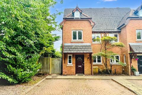 21, Bow Lane, Bowdon, Altrincham 3 bed semi