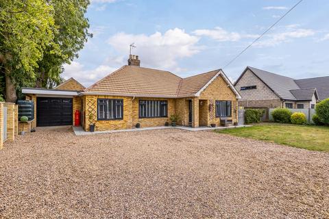Broadgate, Weston Hills, Spalding 3 bed detached bungalow for sale