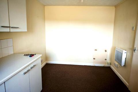 Lumsden Road, Southsea, Hampshire 3 bed ground floor maisonette for sale