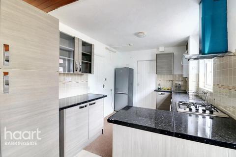 Huntsman Road, Hainault 5 bed semi