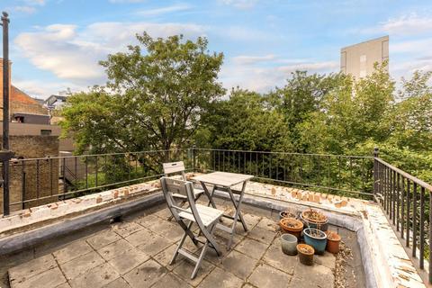 Peckham Road, London, SE5 3 bed flat for sale