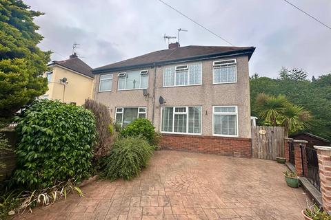 Pye Nest Drive, Halifax 2 bed semi