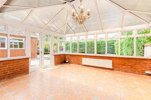 Orchard Drive, Meopham, Kent 4 bed semi