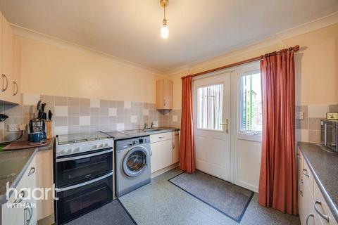 Poplar Close, Witham 3 bed terraced house for sale
