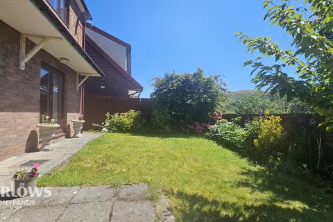 Marjoire Street, Trealaw, Tonypandy CF40 3 bed detached house for sale