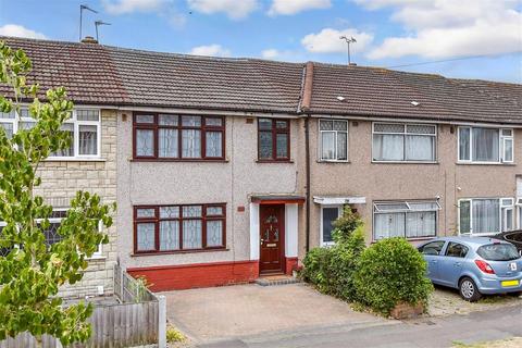 Maybank Avenue, Hornchurch RM12 3 bed terraced house for sale