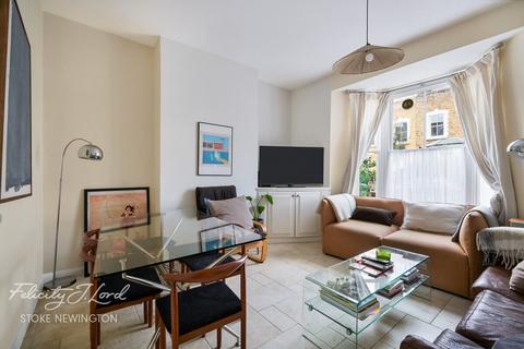 Defoe Road, LONDON N16 3 bed terraced house for sale