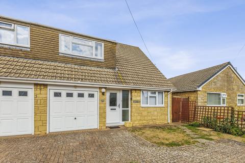 Malleson Road, Gotherington... 3 bed semi