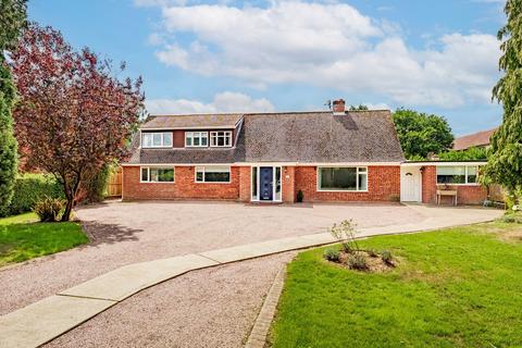 Fakenham Road, Taverham 6 bed chalet for sale