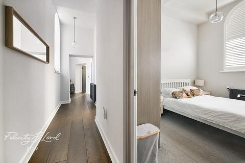 Hemp Apartments, Richard Tress Way... 2 bed apartment for sale