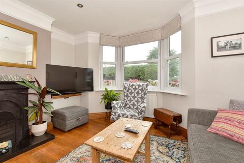 Brighton Road, Monks Gate, Horsham... 3 bed semi