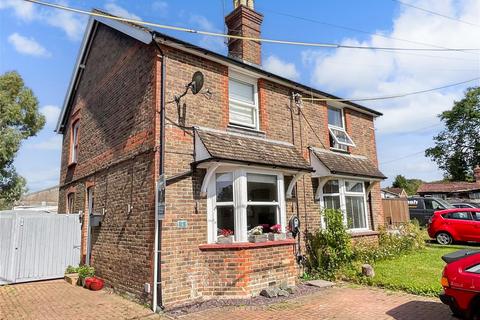Brighton Road, Monks Gate, Horsham... 3 bed semi