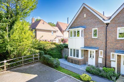 Knox Road, Haywards Heath, RH17 4 bed semi