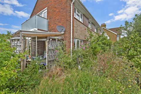 Selsea Avenue, Herne Bay, Kent 2 bed ground floor flat for sale