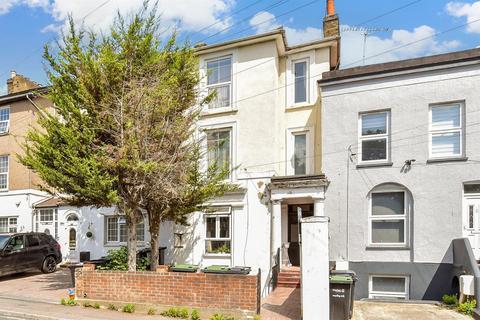 Milton Road, Gravesend, Kent 3 bed maisonette for sale