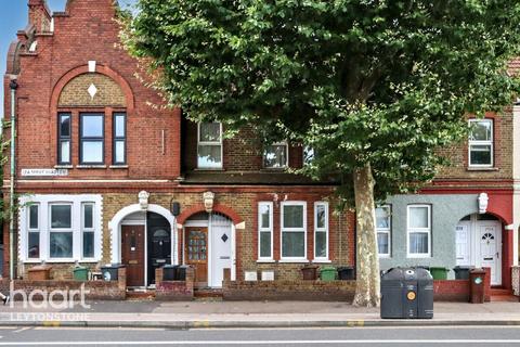 Lea Bridge Road, London 2 bed flat for sale