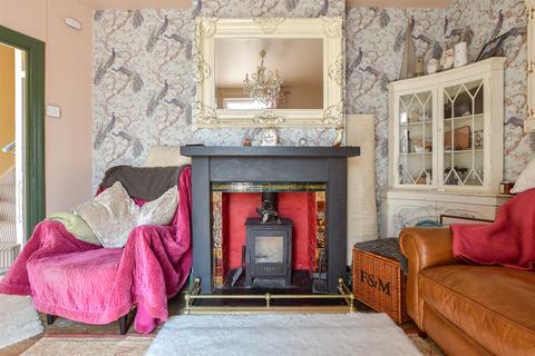 Mill Row, Birchington, Kent 2 bed terraced house for sale
