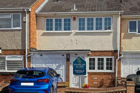 Roding Way, Rainham RM13 3 bed terraced house