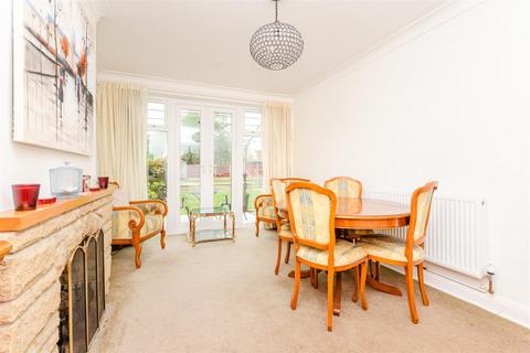 Wickham Street, Welling DA16 3 bed semi