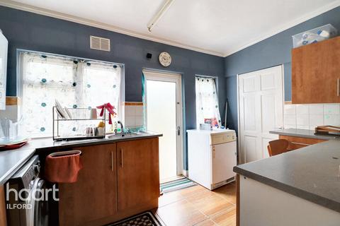 Saxon Road, Ilford 3 bed terraced house for sale