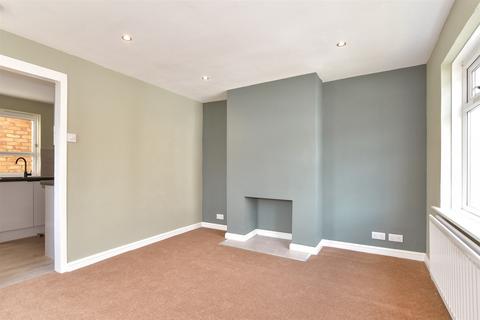 The Street, Faversham ME13 3 bed semi