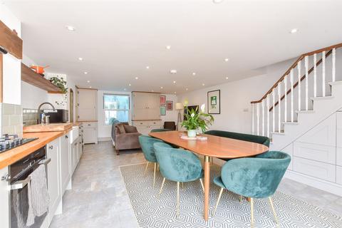 Campbell Road, Deal CT14 3 bed end of terrace house for sale