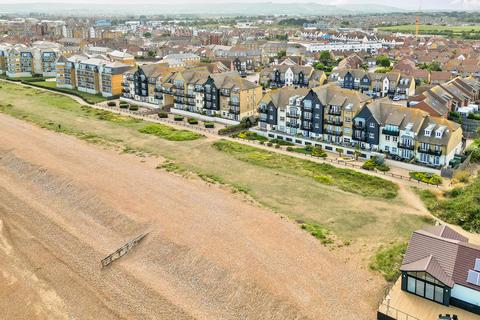 Eastbourne BN23 3 bed apartment for sale
