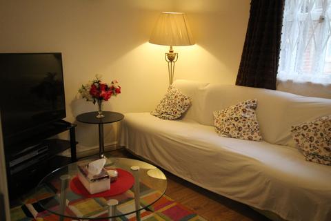 Flat, Honeysuckle Court, Hyacinth... 2 bed flat for sale