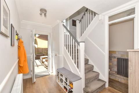 Rheims Court, Canterbury, Kent 4 bed terraced house for sale